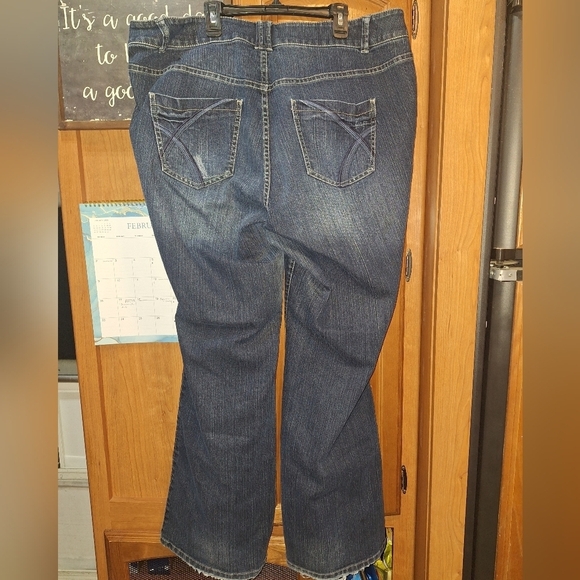 Lane Bryant Lightly Flared lightly distressed Denim Jeans in a size 18. Pre-love - Picture 12 of 12